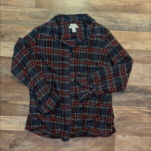 LL Bean Women’s Plaid Flannel Button Up size M fitted